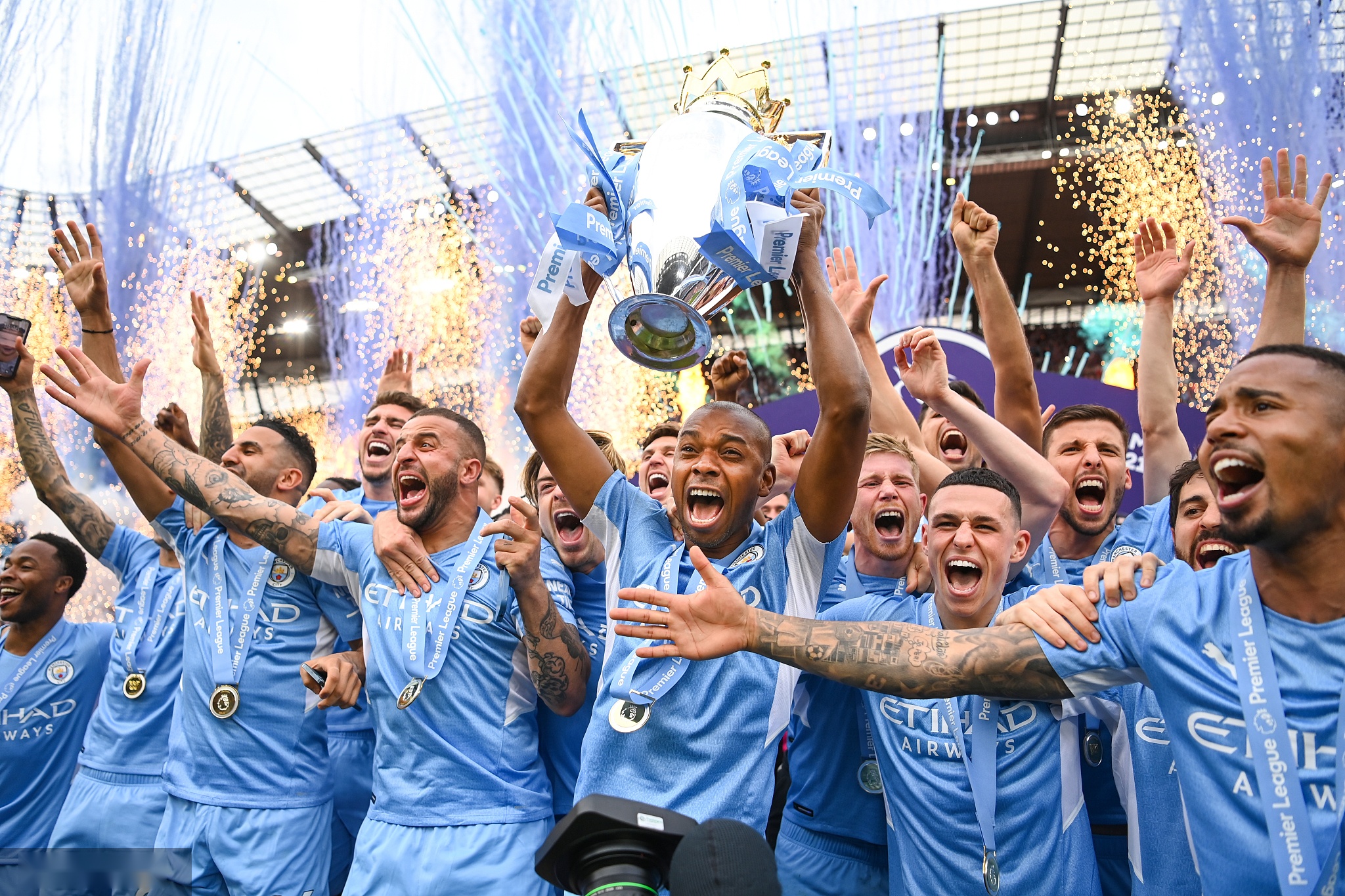 备受期待的 备受期待的